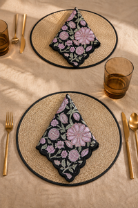 Spelt Shimmer Mats & Scalloped Napkins Set – Black