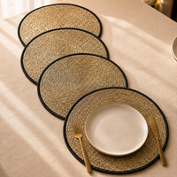 Spelt Shimmer Mats & Scalloped Napkins Set – Black