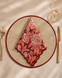 Spelt Shimmer Mats & Scalloped Napkins Set – Maroon