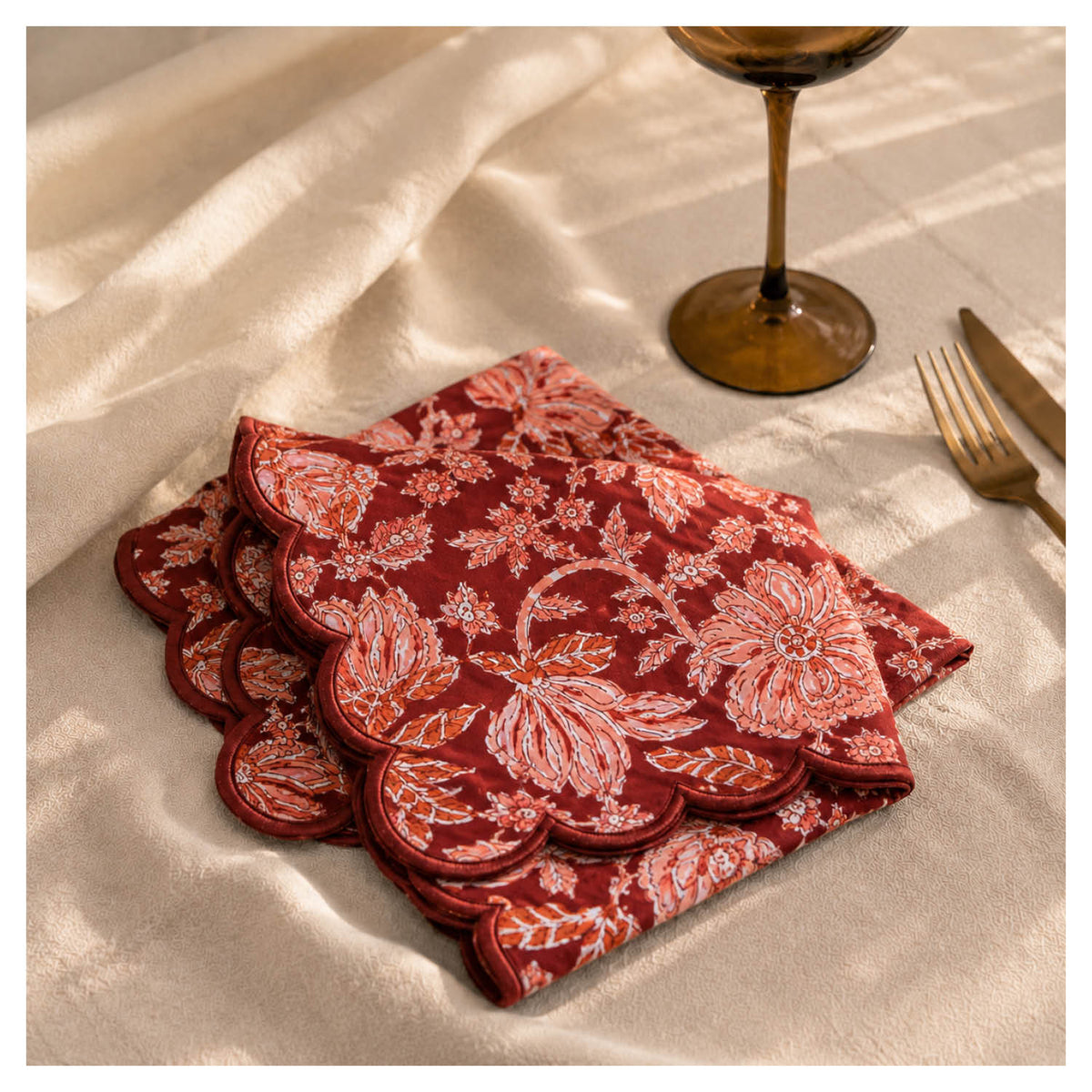 Floral Scalloped Cotton Napkins – Maroon