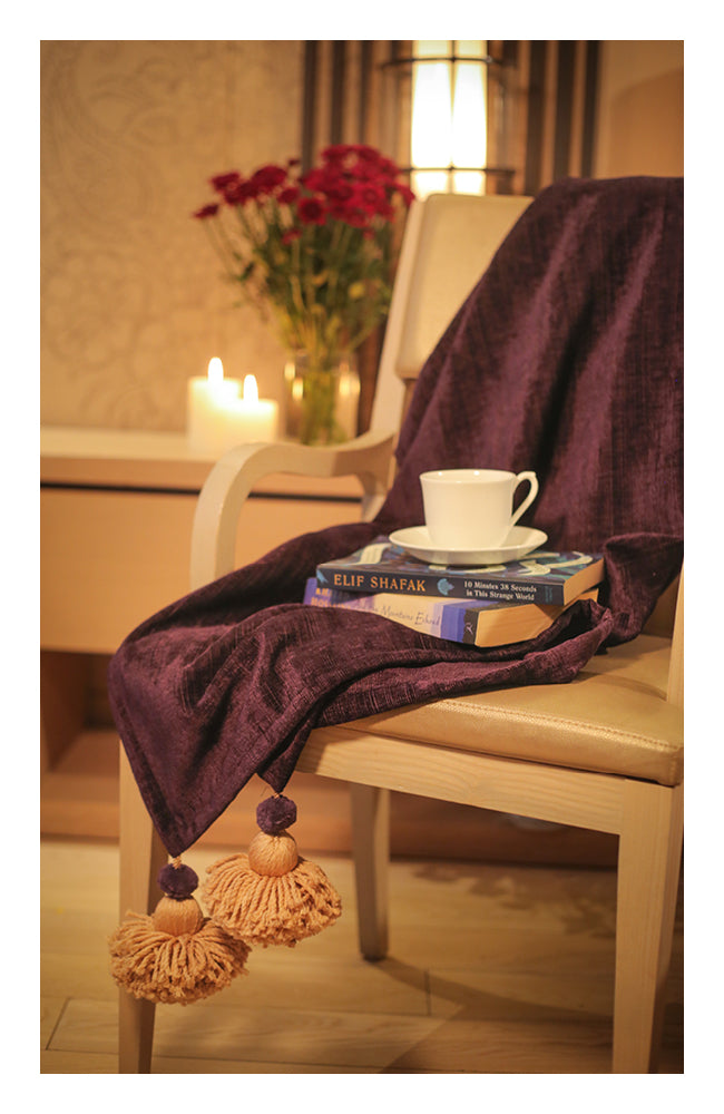 Deep wine Textured Throw with Tassels