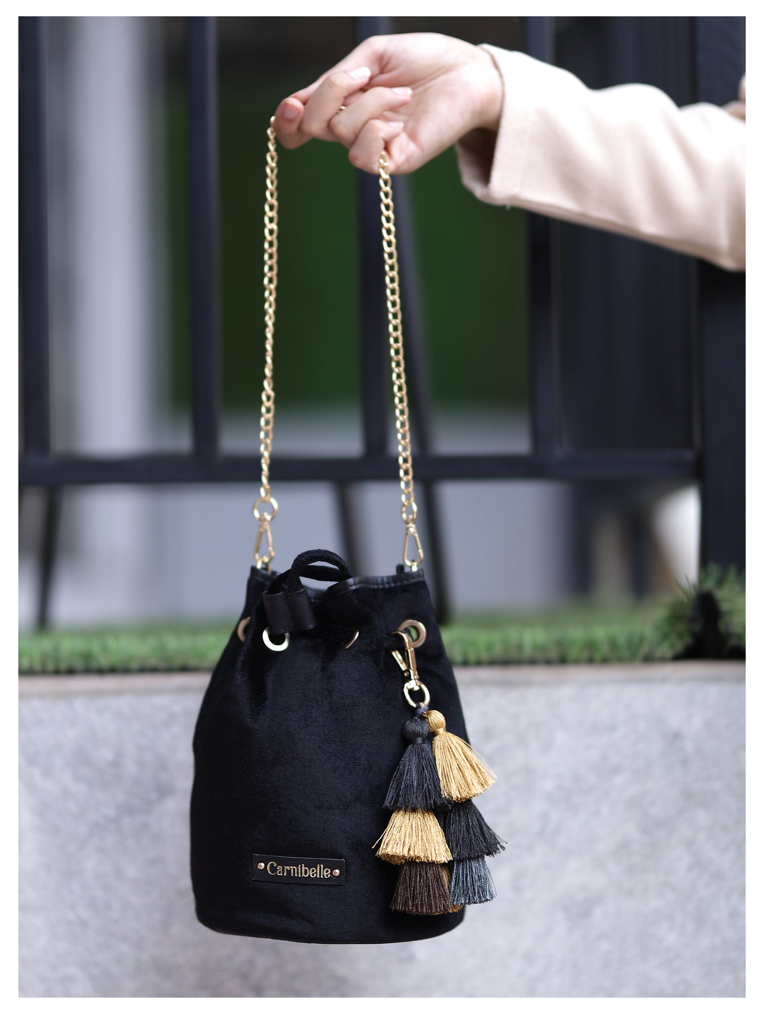 COACH® Outlet | Town Bucket Bag